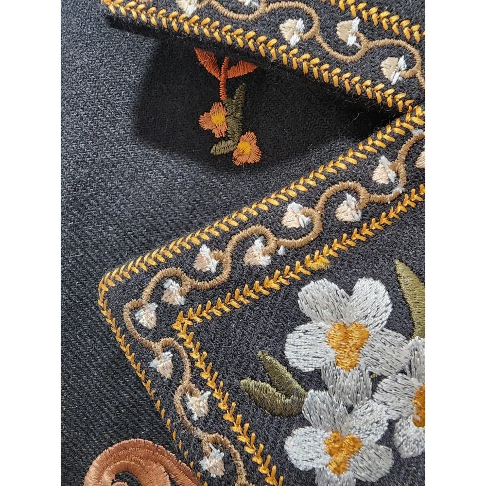 Pyramid Collection Paisley Punch Embroidered Coat Black Wool Blend Size Small - Picture 13 of 16